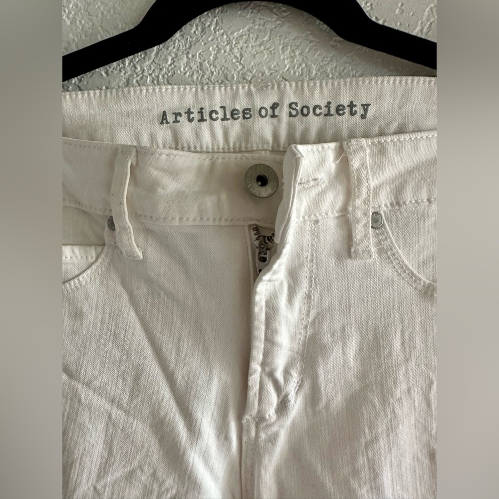 Articles of Society White Denim Style 5352CR-607 Wash#: MYA SUP WHITE Cut 1189